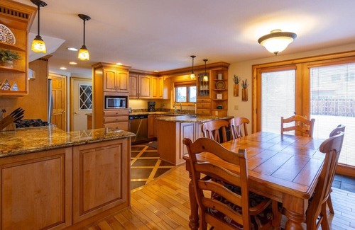 Crested Butte South House | Great CB South location next to Tully's, Free Bus, Camp4 Coffee, Cement Creek Rd
