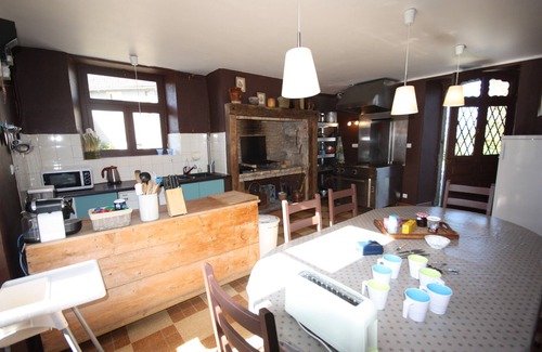 Sauvat House | Great Character house surrounded by a park, overlooking the volcanoes