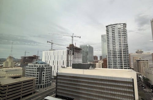 Downtown Phoenix Apartment | Great City Escape