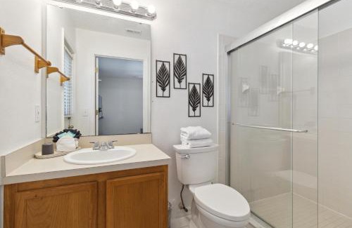 Thousand Oaks House | Great Community, Amazing Private Pool, Near Disney!