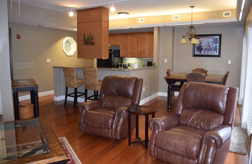 Gatlinburg Condo | Great condo walking distance to downtown Gatlinburg & Convention center