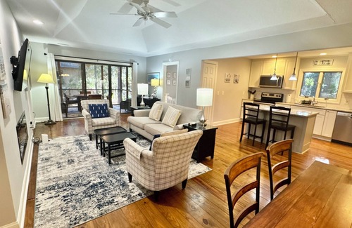 West Beach Cottage | Great Cottage and Close to Beach - Book Your Vacation Now!