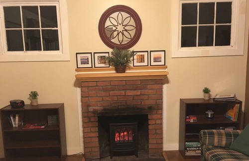 Salisbury Cottage | Great cottage to unplug and relax on the lake - Sleeps 6