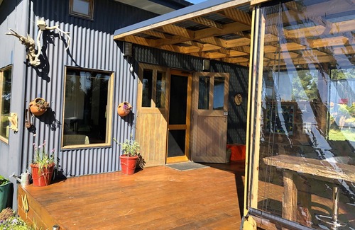Yuulong Cottage | Great cottage within walking distance