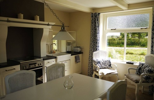 Biggekerke House | Great, cozy family house with fenced garden near the beach. 5 stars