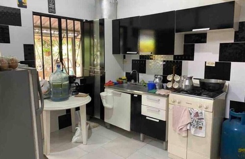 Agua de Dios House | Great estate house nearby to turn around with horses