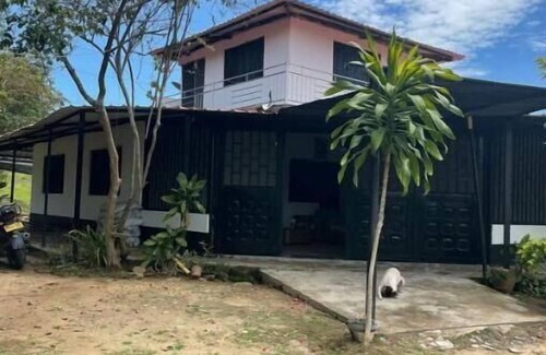 Agua de Dios House | Great estate house nearby to turn around with horses