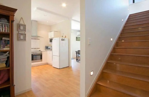 Bowentown House | Great family holiday home with entertainment area for extras