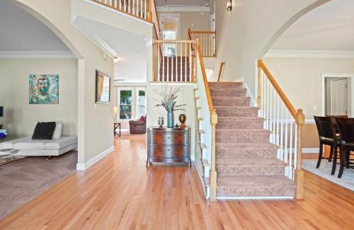 Conyers House | Great Family Home Near Stone Mountain Pk Sleeps 10