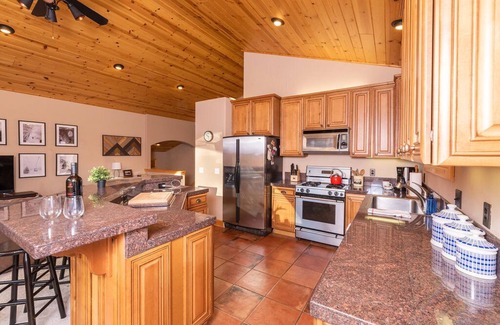 Tahoma House | Great family home to enjoy the beauty of the West Shore!