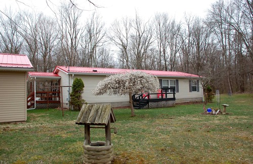 Cambridge House | Great family lake getaway and/or hunting retreat