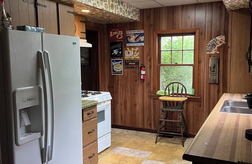 Port Sydney House | Great Family Property Between Huntsville and Bracebridge