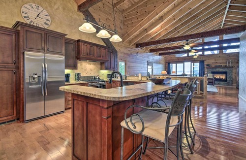 Dandridge House | Great family retreat! Lakefront property with dock. Best views! Near Dollywood
