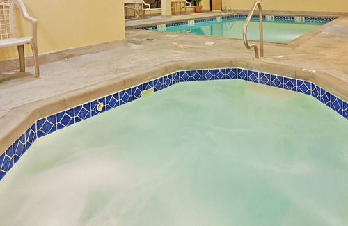 El Dorado House | Great for a Romantic Getaway! W/ Meeting Room