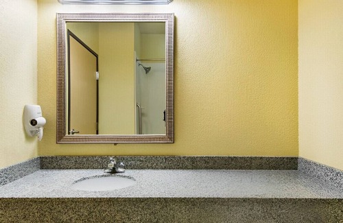 El Dorado House | Great for a Romantic Getaway! W/ Meeting Room