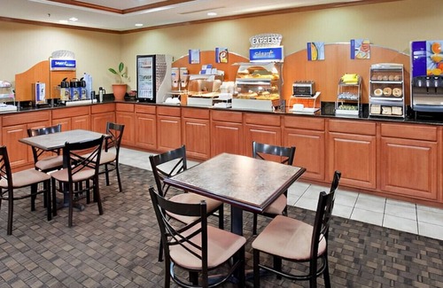 El Dorado House | Great for a Romantic Getaway! W/ Meeting Room