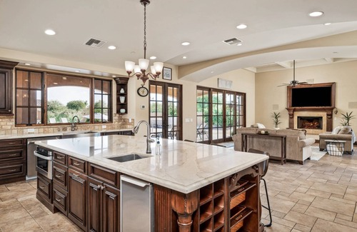 Casa Rica House | Great for Entertaining or Business! House + Guest House, Dog Friendly, HTD Pool/Spa,Outdoor Fire Pit