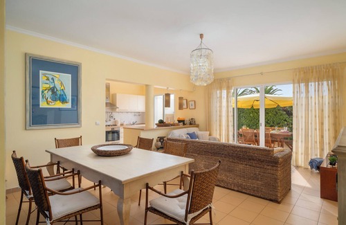 Pedras Pretas House | Great for families in Porto Santo - Casa da Graça