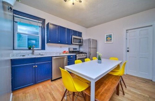 Dorchester House | Great for groups mins From Downtown/Fenway/BCEC freeStparking