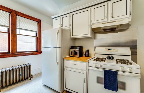 Minneapolis House | Great for Travel Nurses, Remote Workers! MPLS Home
