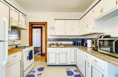Minneapolis House | Great for Travel Nurses, Remote Workers! MPLS Home