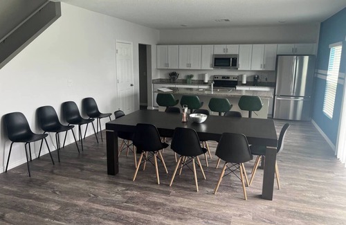 Winter Haven House | Great get away for the entire family. Enjoy theme parks and great restaurants.