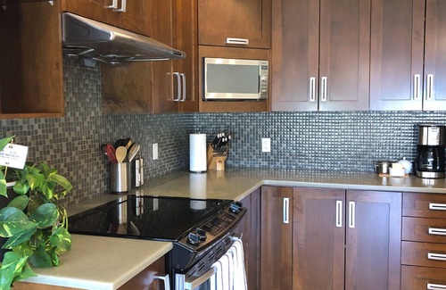 Ganges Condo | Great getaway on Salt Spring Island - Full 2bdrm Condo - Unit103