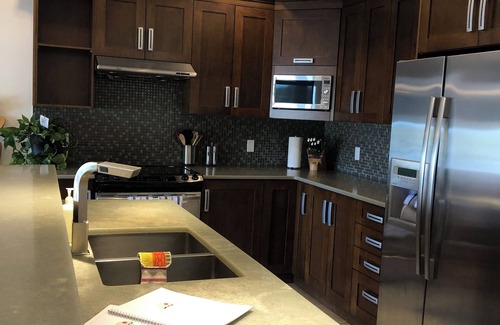 Ganges Condo | Great getaway on Salt Spring Island - Full 2bdrm Condo - Unit103