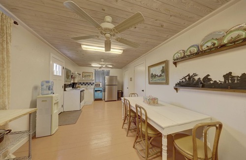 Hunt House | Great Guadalupe River Access! Outdoor Firepit, Pavilion & wood burning stove!