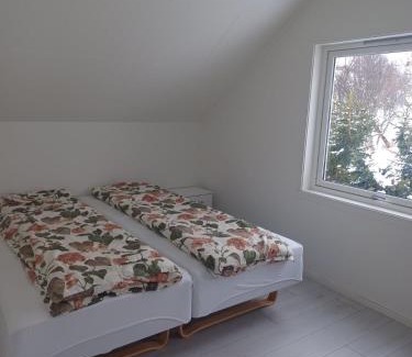 Skjervoy House | Great Guest House Natalie's
