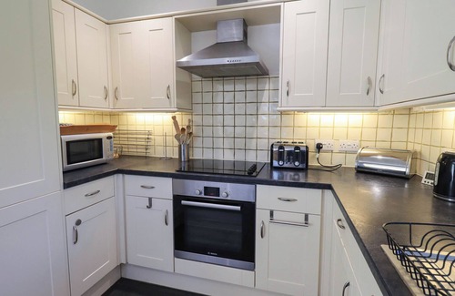 Low Newton Cottage | GREAT HARTBARROW FARM COTTAGE, pet friendly in Cartmel Fell