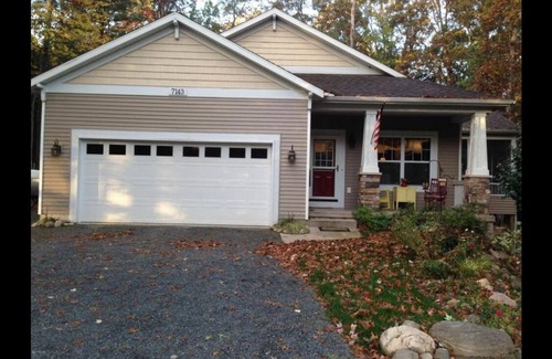 Pentwater House | Great Home close to Beaches !
