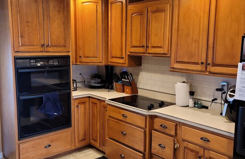 Murdock House | Great home to unwind 15 minutes from Champaign Urbana and University of Illinois