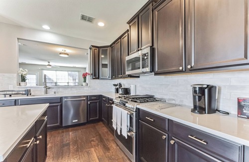 Las Colinas House | Great Home w/king/Foosball table