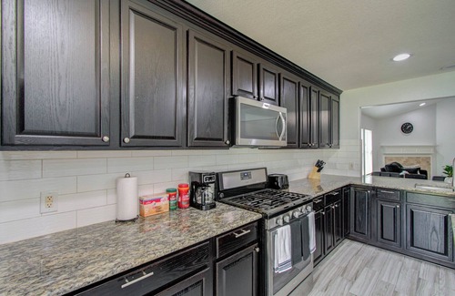 Klein House | Great home with king bed