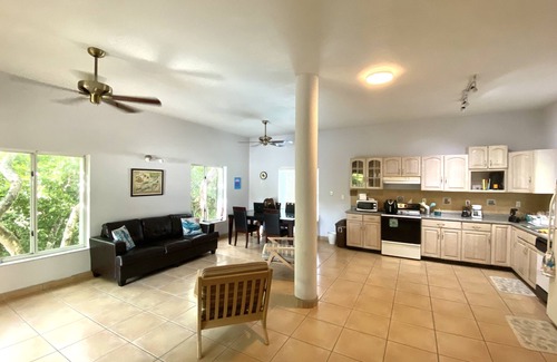 Tavernier House | Great house at walking distance from the ocean. Key Largo-Tavernier.
