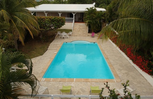 Le Francois House | GREAT HOUSE WITH LARGE SWIMMING POOL AND GARDEN