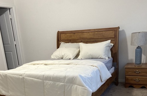 Atascocita House | Great house with with amazing neighborhood amenities with three rooms .
