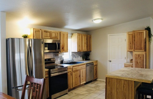 Canadian House | Great Lake View - Neighborhood Boat Access - Great yard!