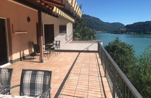 Bigogno House | Great lake view: vacation home with lake view