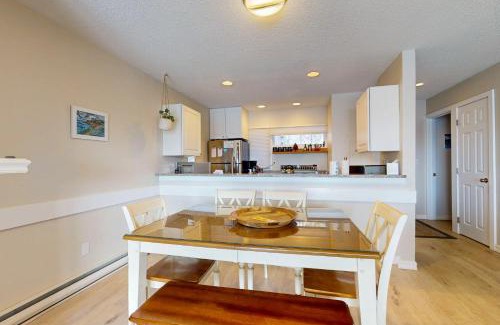 Maple City Apartment | Great Lakes 11