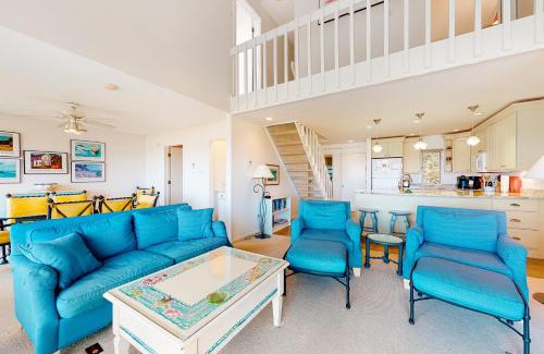Maple City Apartment | Great Lakes 49 50