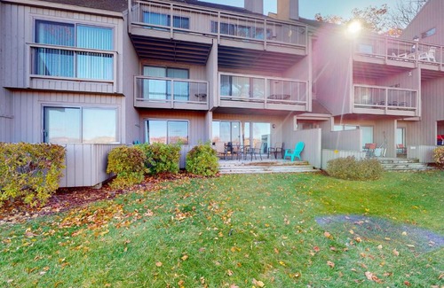 Maple City Apartment | Great Lakes 5
