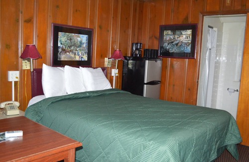 Fremont Hotel | Great Lakes Motel