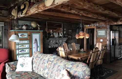 Arcadia Cabin | Great Lakes Splendor! - Unique Lake Michigan Lakefront Log Cabin