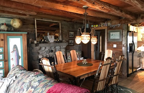 Arcadia Cabin | Great Lakes Splendor! - Unique Lake Michigan Lakefront Log Cabin