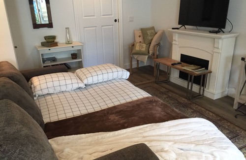 Langley House | Great Location in Fort Langley, minutes to the Fort to Fort Trail and Town.
