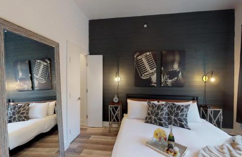 Hadley - Washington House | Great Location 1 Bedroom Sleeps 4