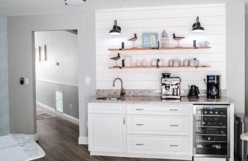 Florida Ridge House | Great Location, 10 Mins to Beach, Vero Pool House