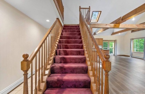South Berwick House | Great location! 3 Bedroom home for rent!
